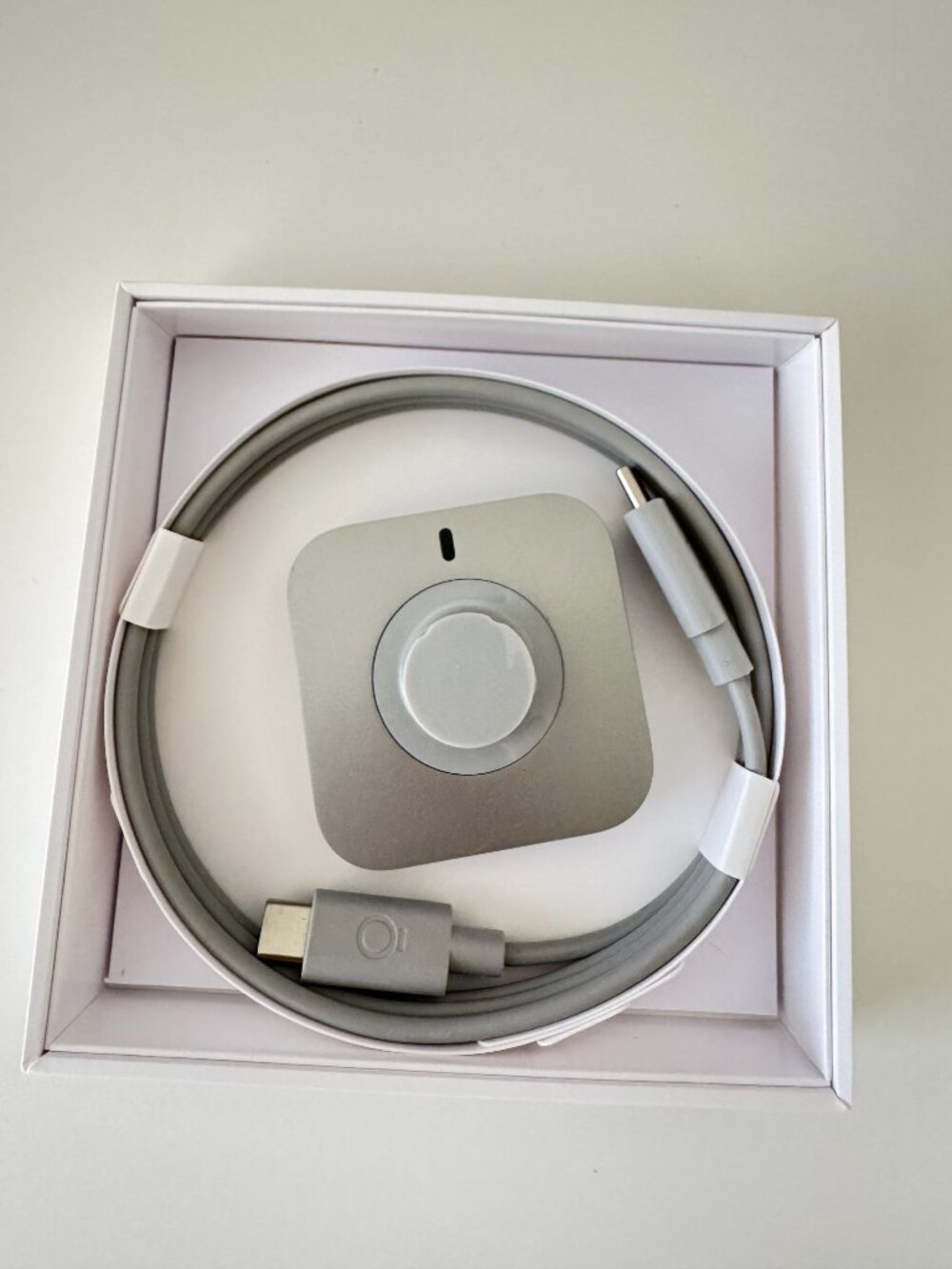 charger - oura ring 4 (size 9)
